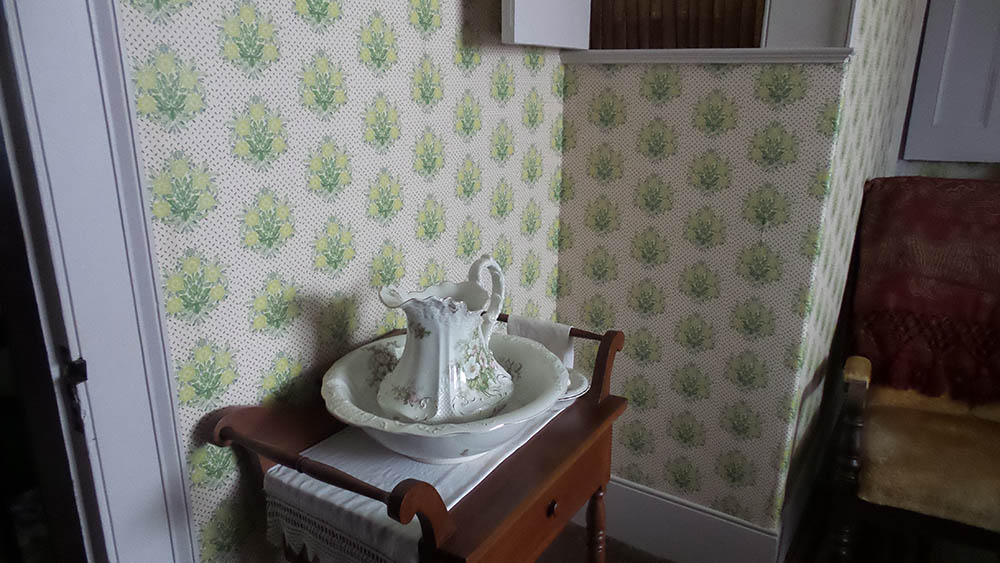 Wallpaper at JR Park Homestead