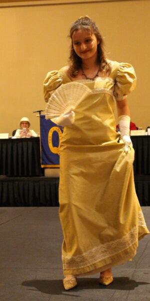 Jayne Mitroff wearing a Loyalist dress of the late 1700s